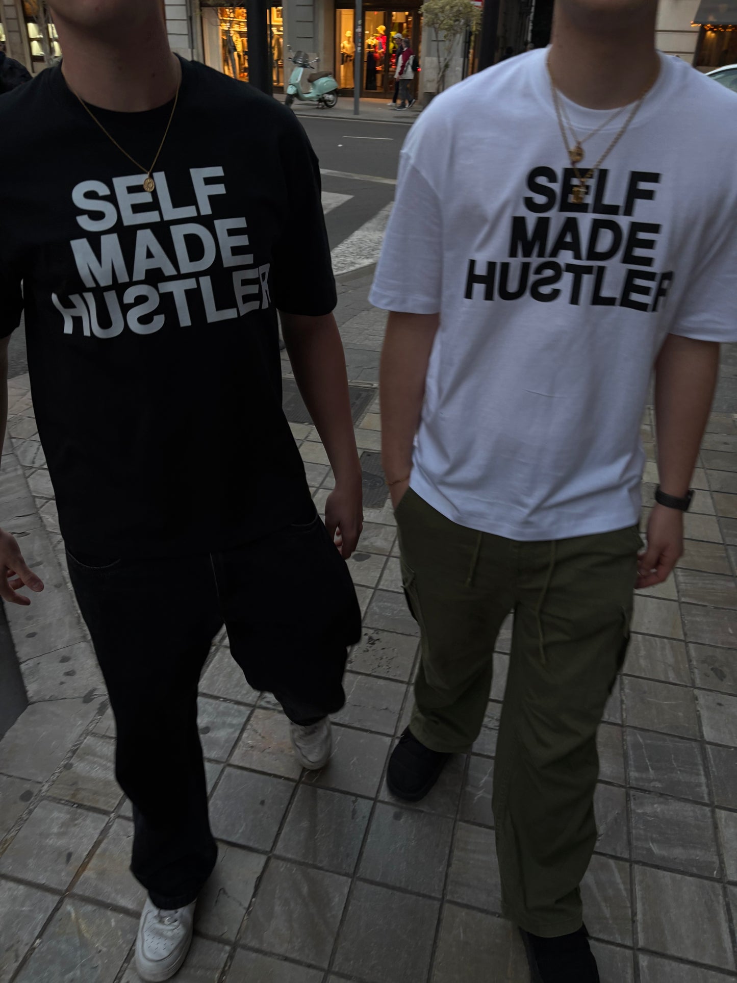 Hustlers Tee ⭐️
